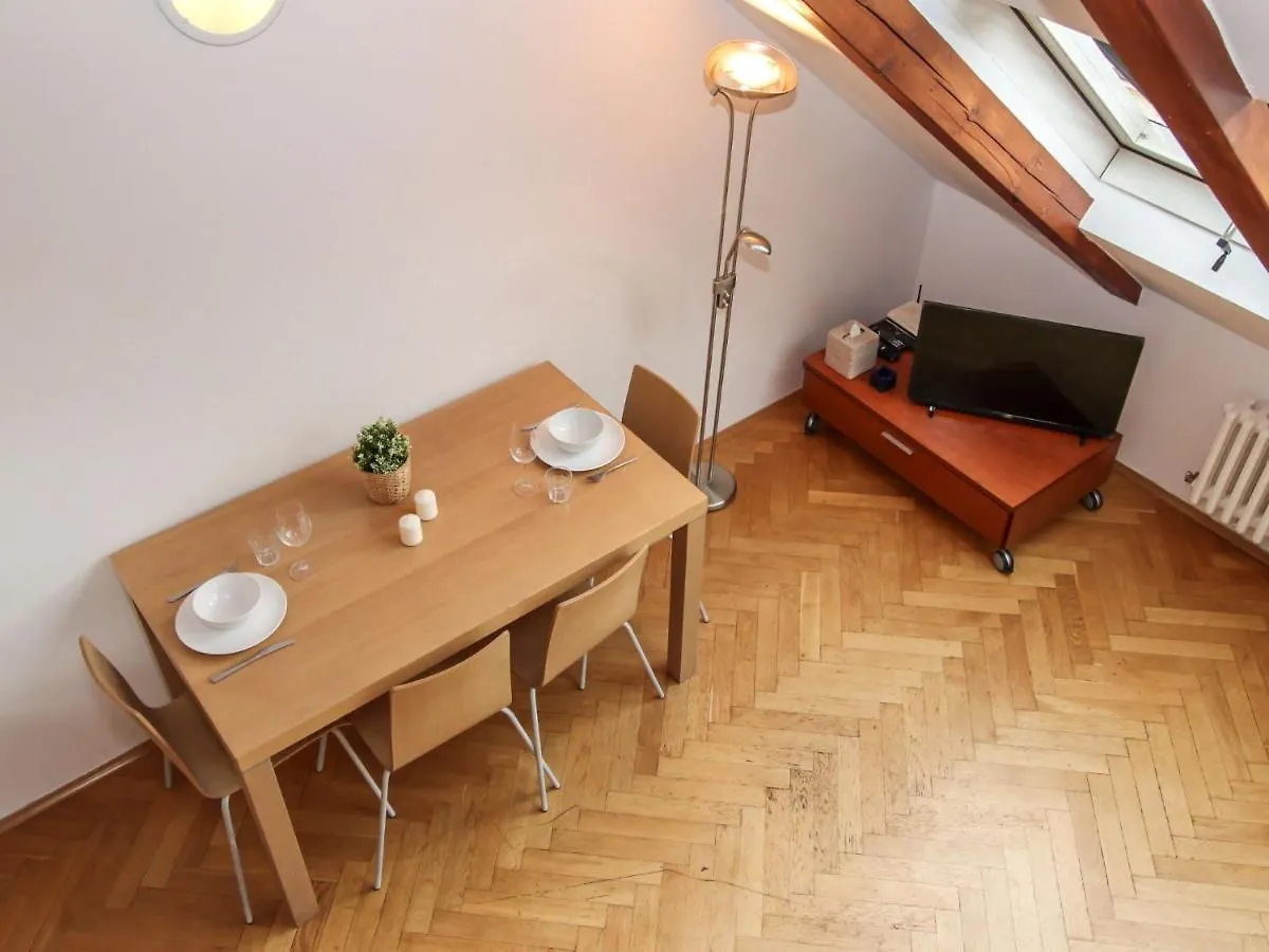 Apartment O21 By Interhome Praha