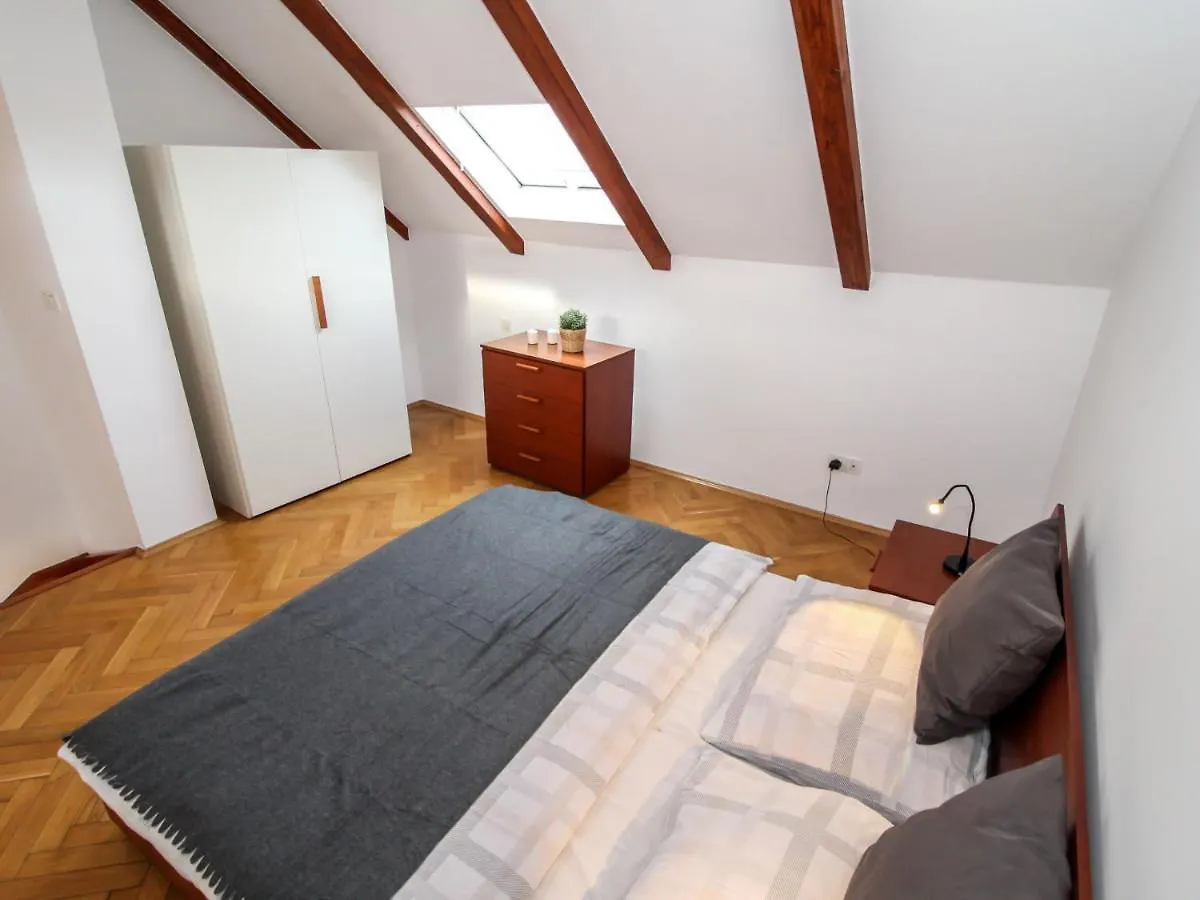 Apartment O21 By Interhome Praha Česká republika